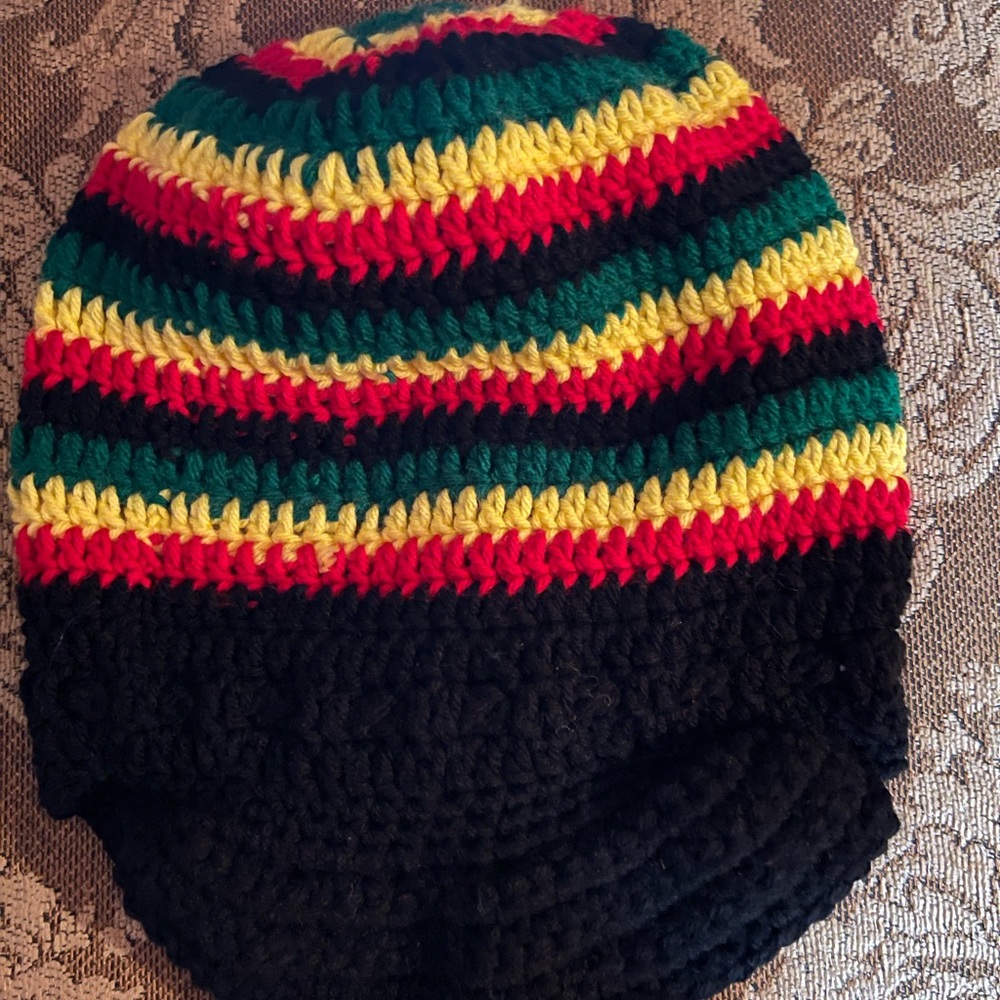 Men’s mega Rasta tam with tightening string